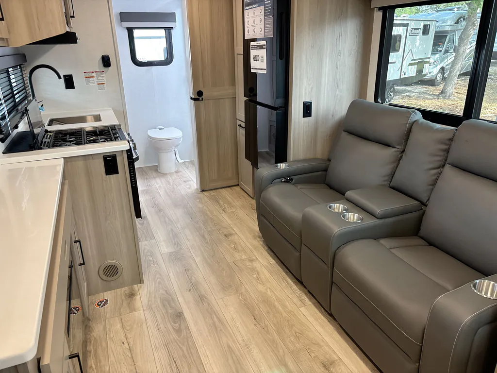 2026 Forest River Flagstaff Micro Lite 25FBT, Photos photo 3