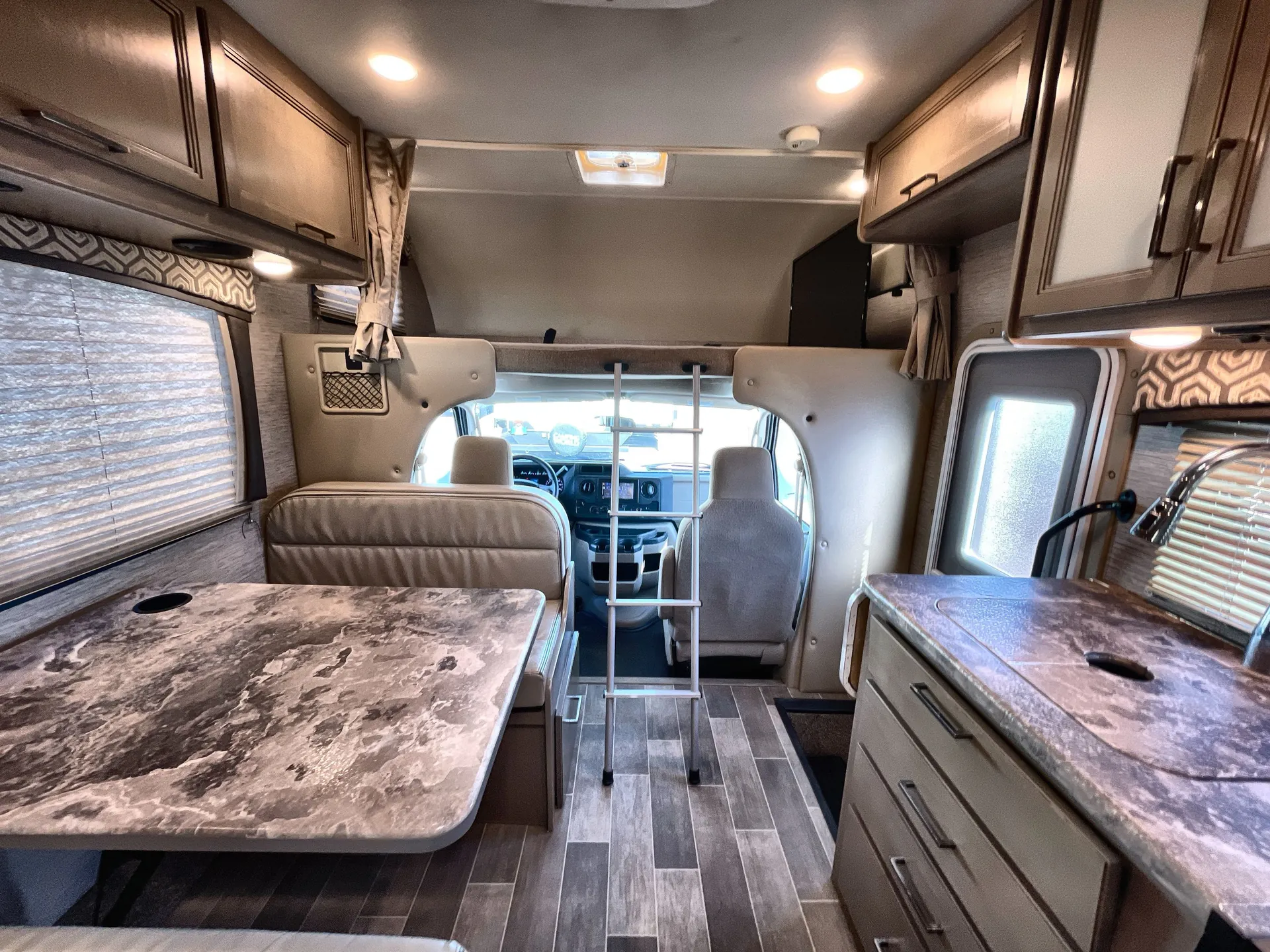 2021 Thor Motor Coach Chateau 22B — living area main
