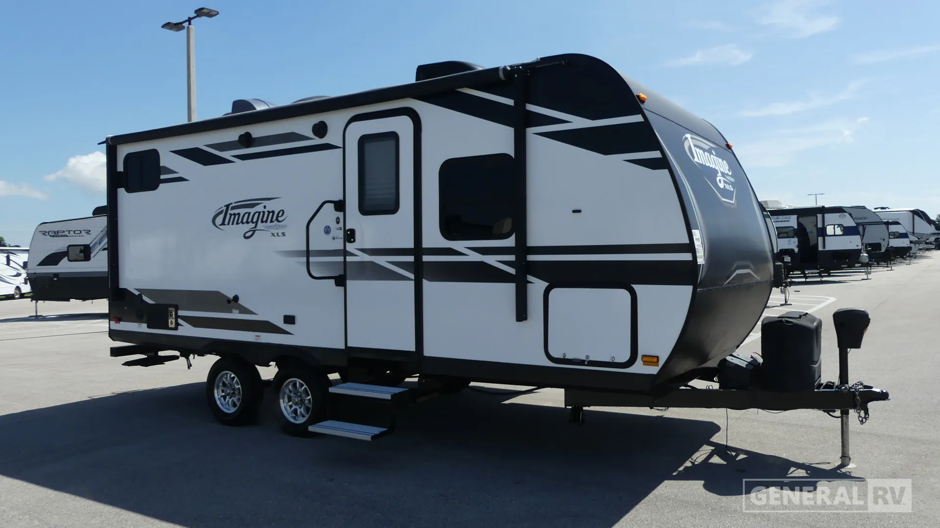 2019 Grand Design Imagine XLS 19BWE - Photo 2