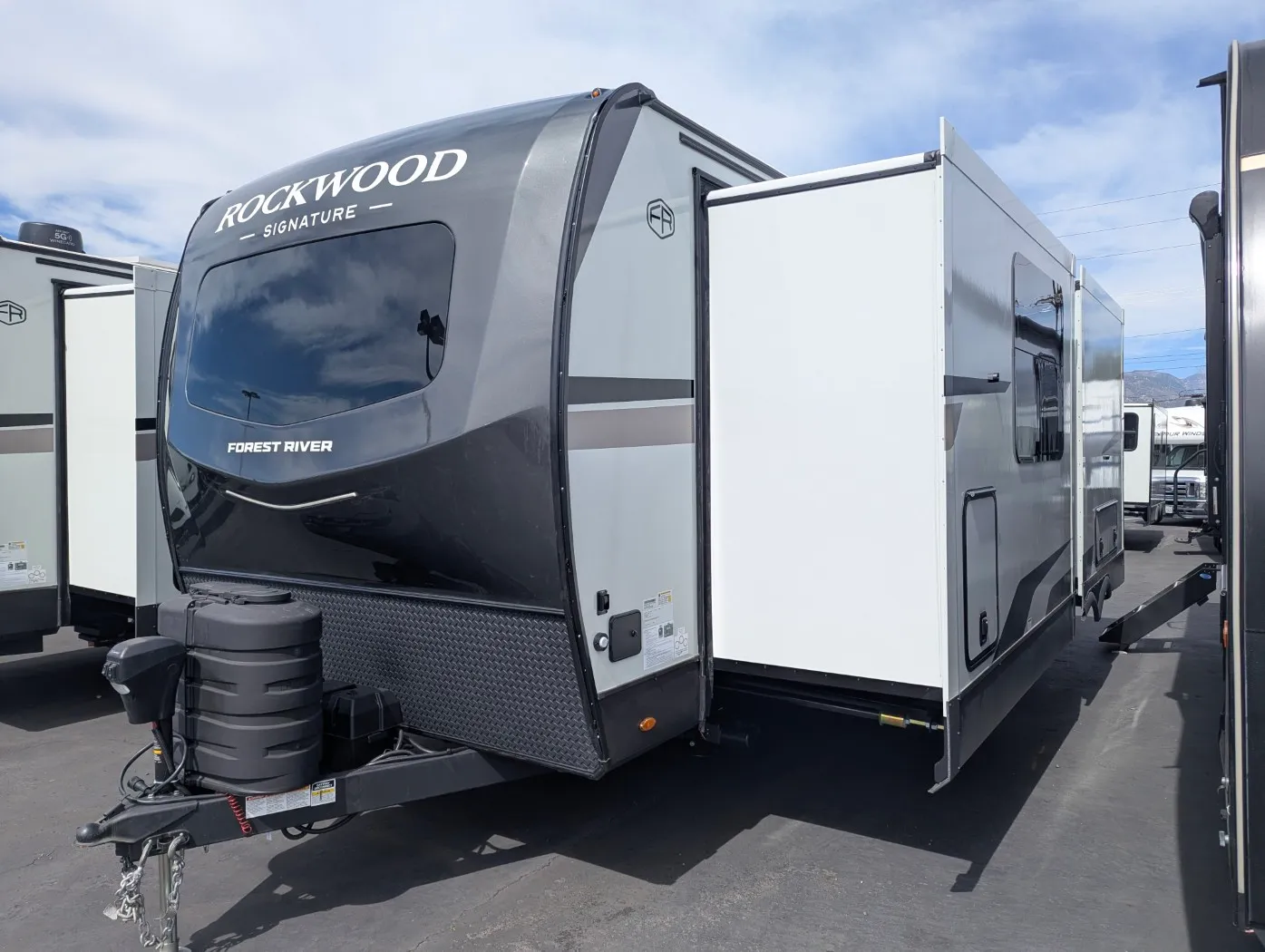 2026 Forest River Rockwood Signature 8263MBR - Photo 4