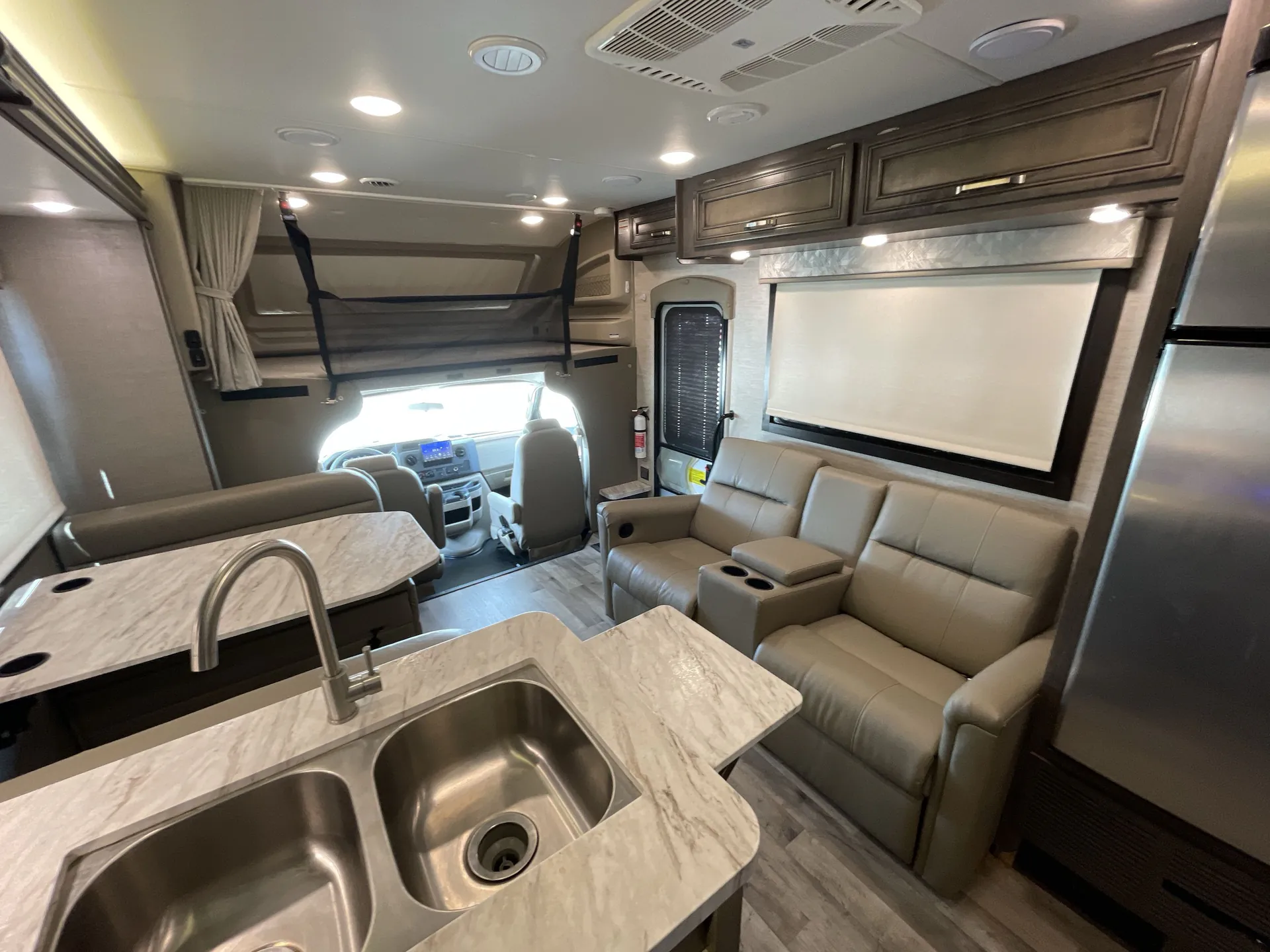 2023 Jayco Greyhawk 27U — living area main
