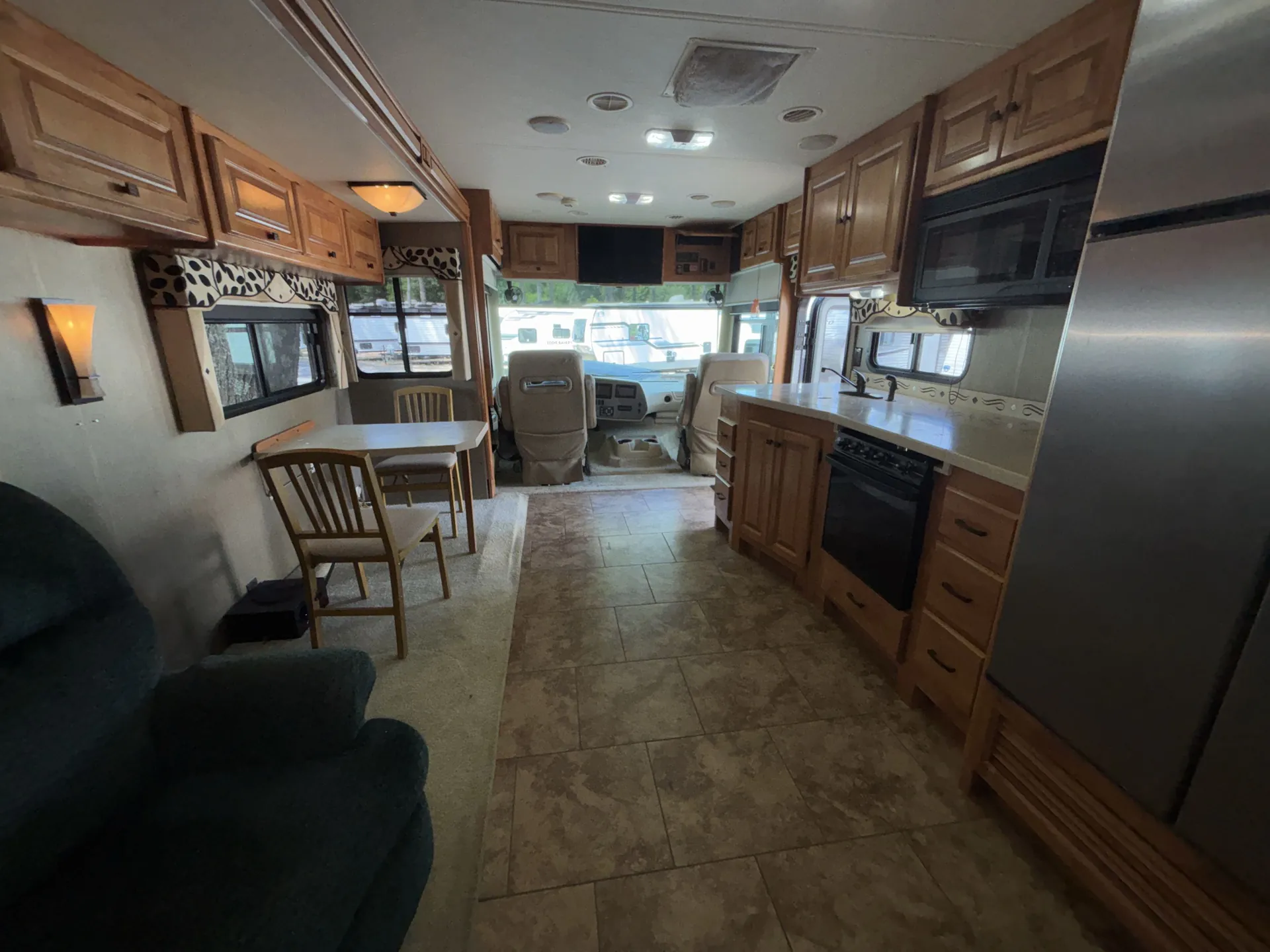 2013 Tiffin Open Road Allegro 36 LA — living area main