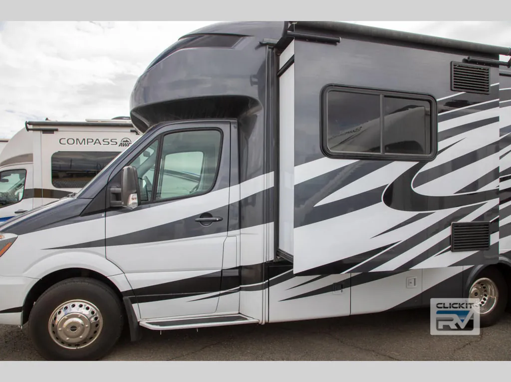 2018 Tiffin Wayfarer 24 BW, Photos photo 7