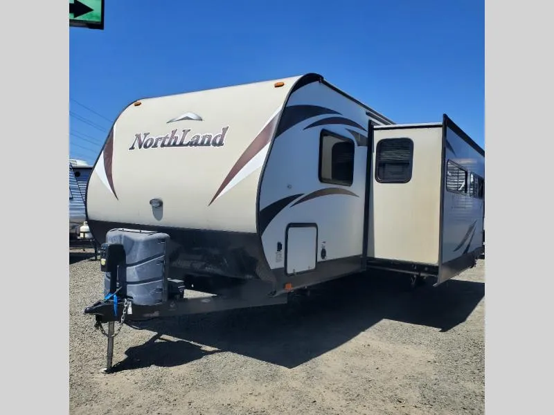 2016 Pacific Coachworks Northland 228DBSS - Photo 2