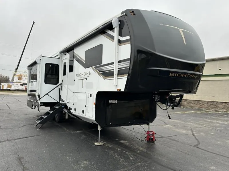 2026 Heartland Bighorn 31RL - Photo 2