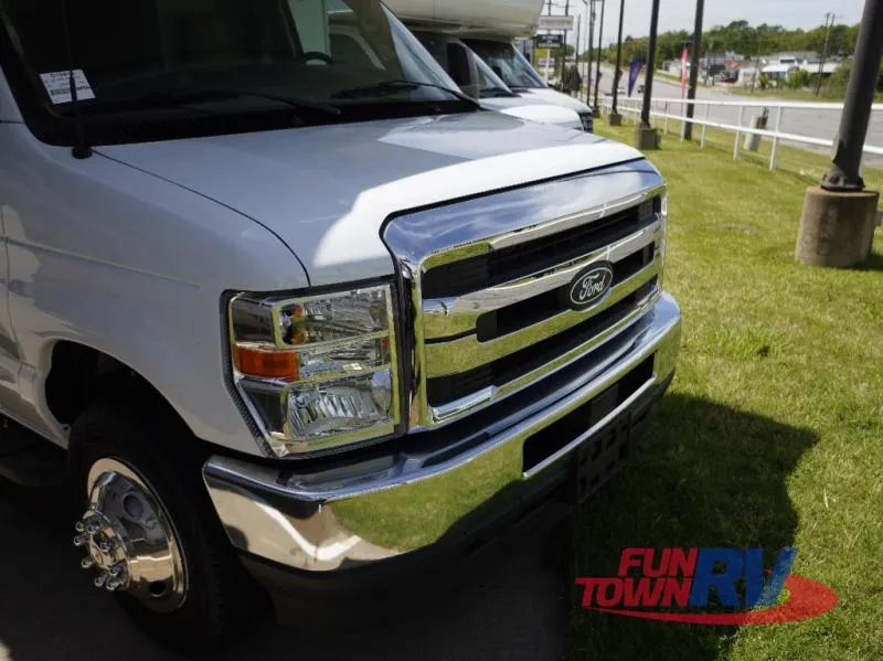 2026 Gulf Stream RV Yellowstone Conquest 6215LE - Photo 2