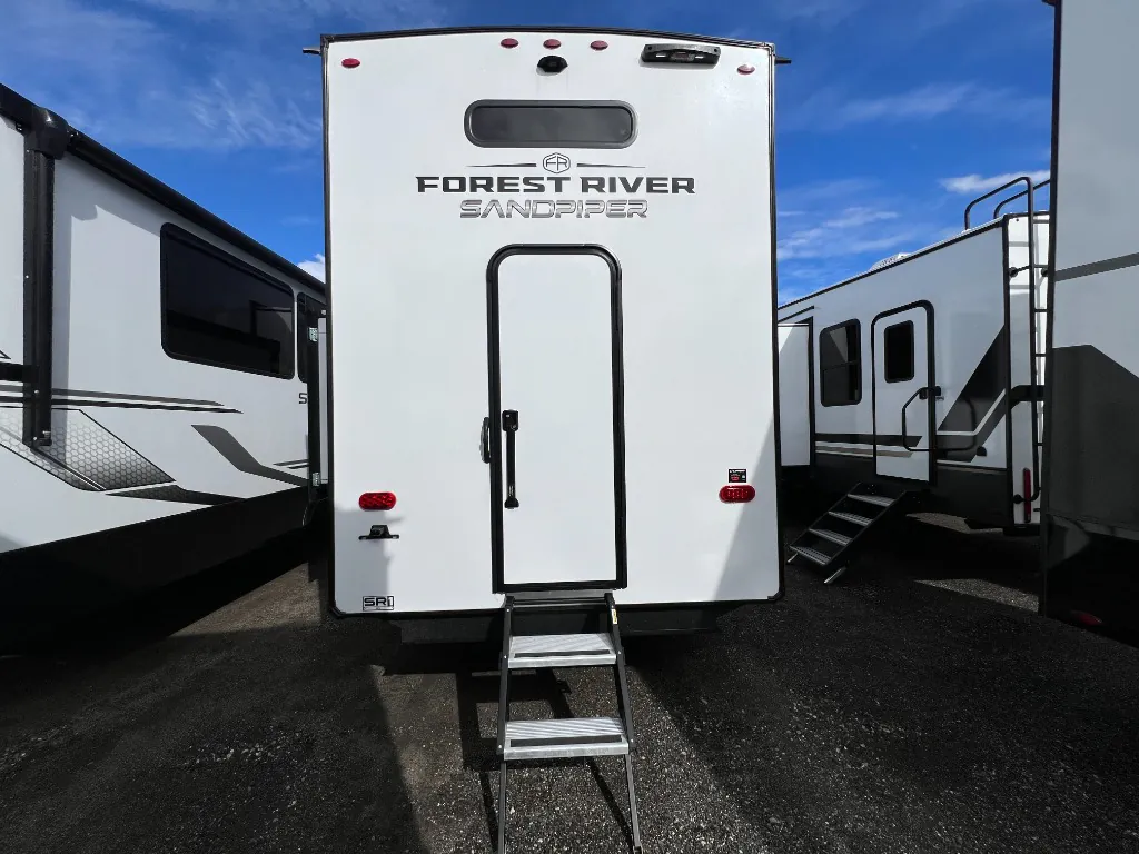 2026 Forest River Sandpiper 4002FB — Photo 5