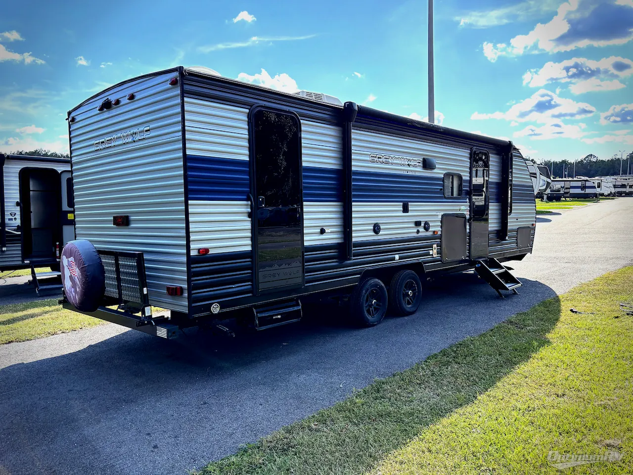2022 Forest River Cherokee Grey Wolf 26DBH - Photo 3