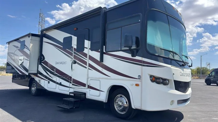 2014 Forest River Georgetown 351DS - Photo 2