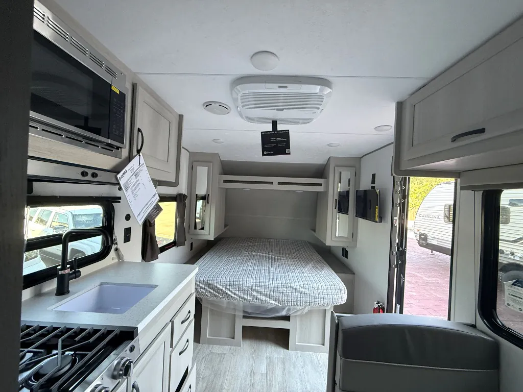 2027 Coachmen Catalina Summit Series 7 154RBX, Photos photo 37