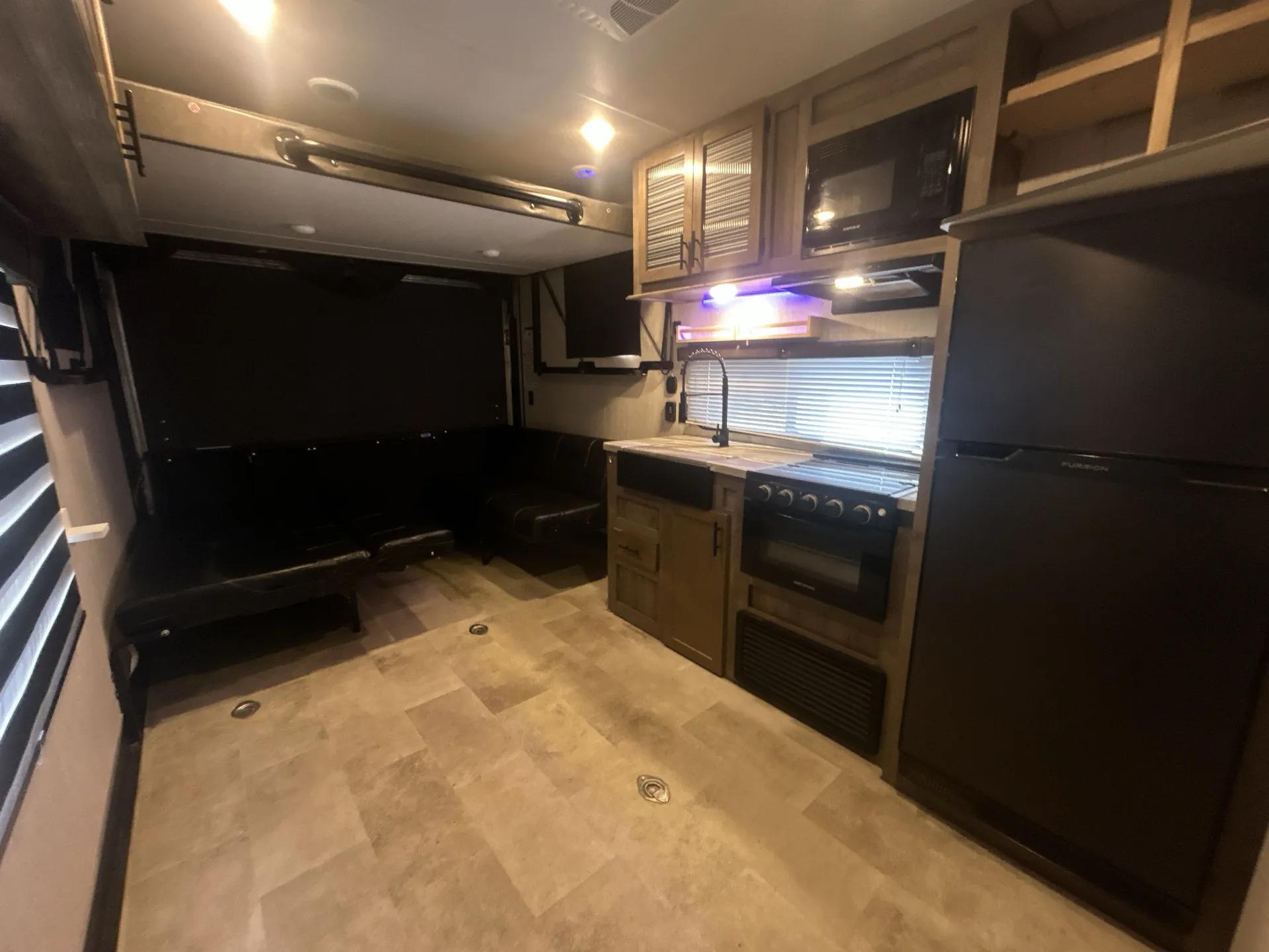 2020 Forest River Vengeance Rogue 25V — living area main