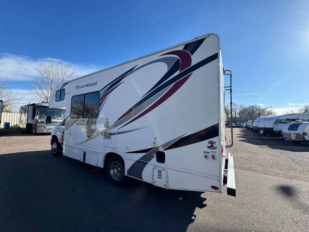 2021 Thor Motor Coach Four Winds 22E - Photo 4
