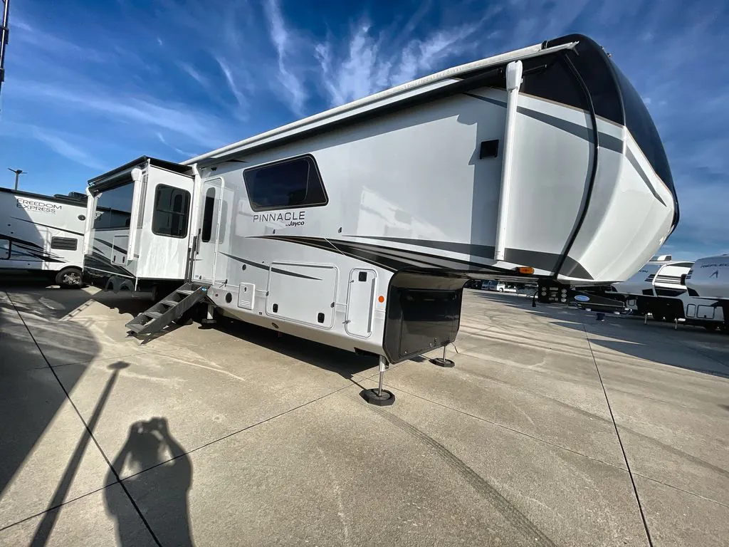 2026 Jayco Pinnacle 36FBTS, Photos photo 5