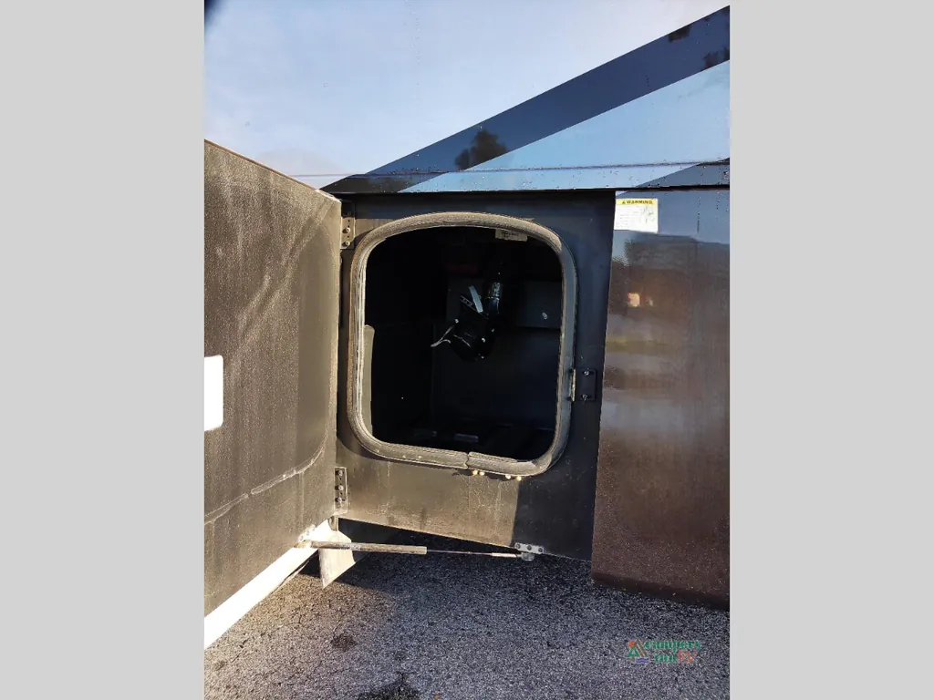 2021 Thor Motor Coach Challenger 35MQ, Photos photo 30