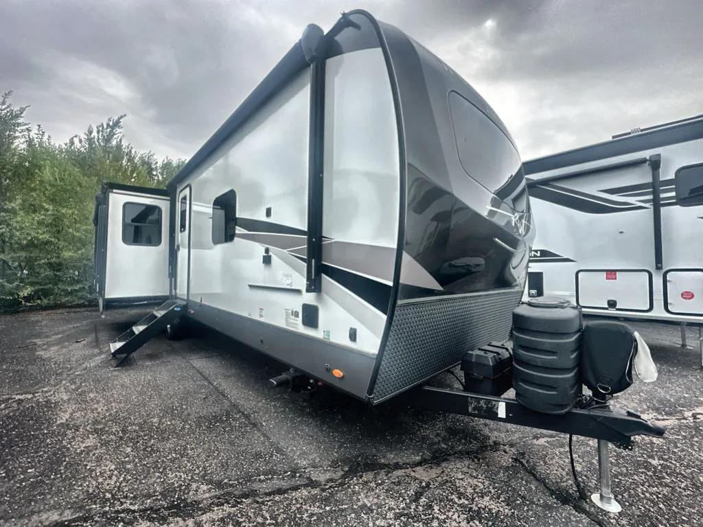 2022 Forest River Rockwood Signature 8337RL - Photo 2