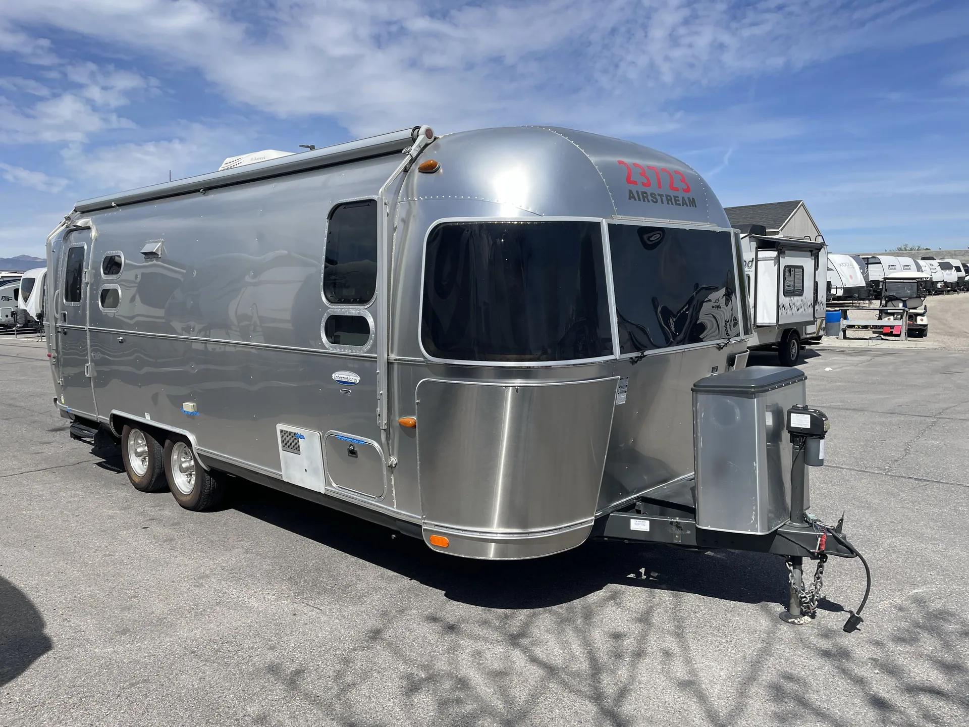 2014 Airstream International Serenity 25FB - Photo 2