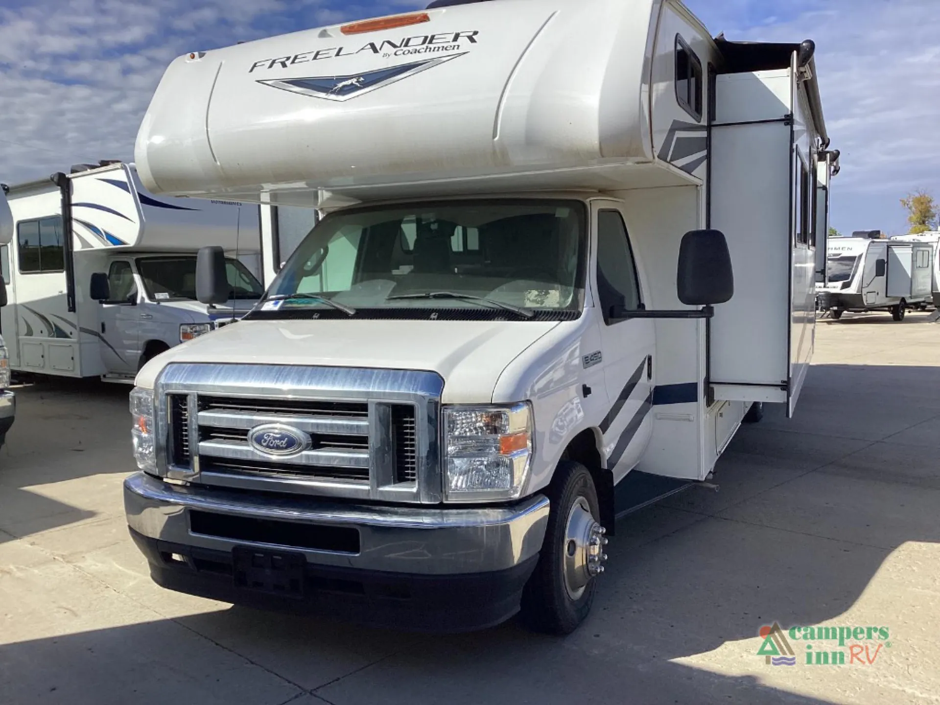 2023 Coachmen Freelander 31MB - Photo 3