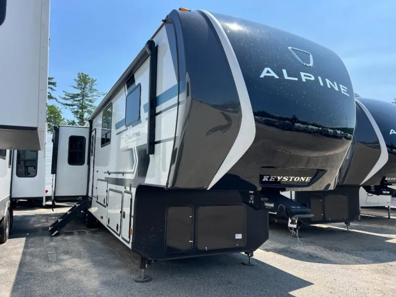 2026 Keystone Alpine Avalanche Edition 379MB - Photo 2