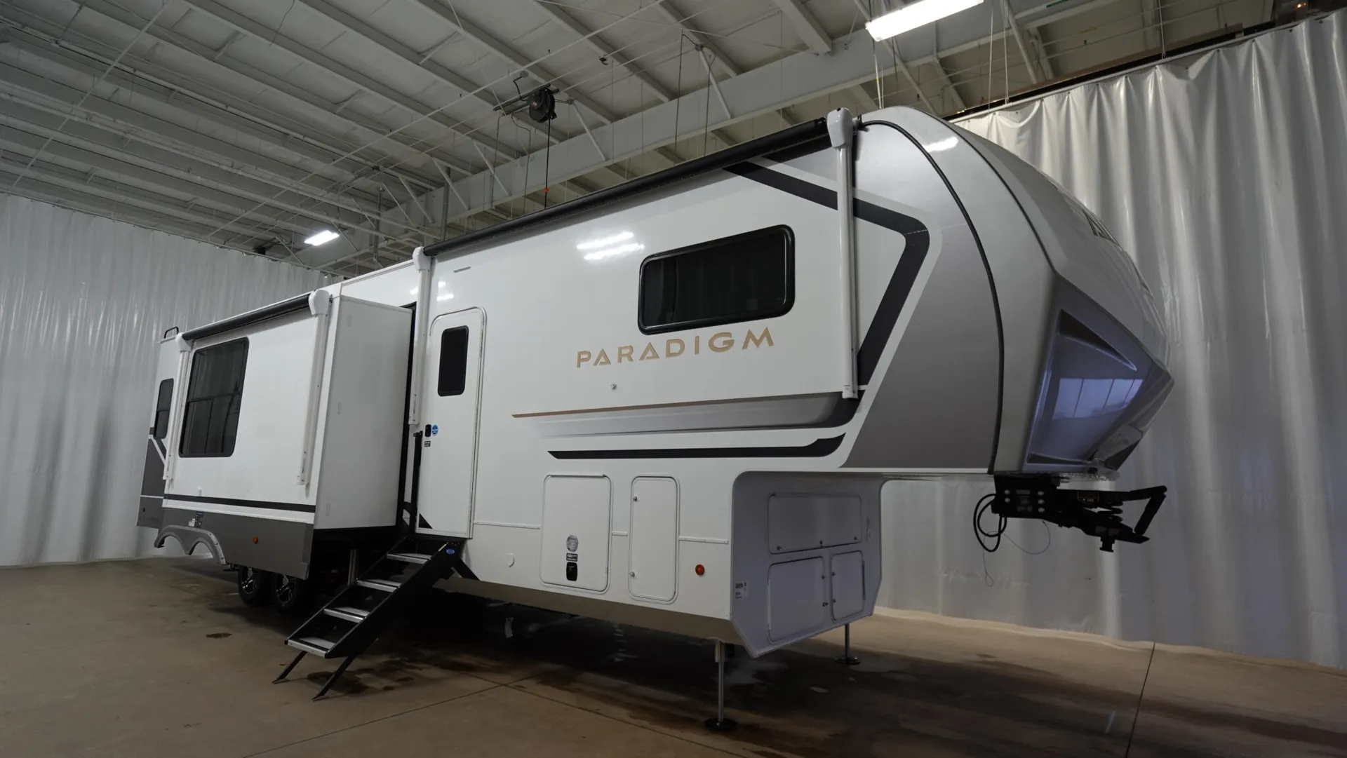 2026 Alliance RV Paradigm 395DS - Photo 2