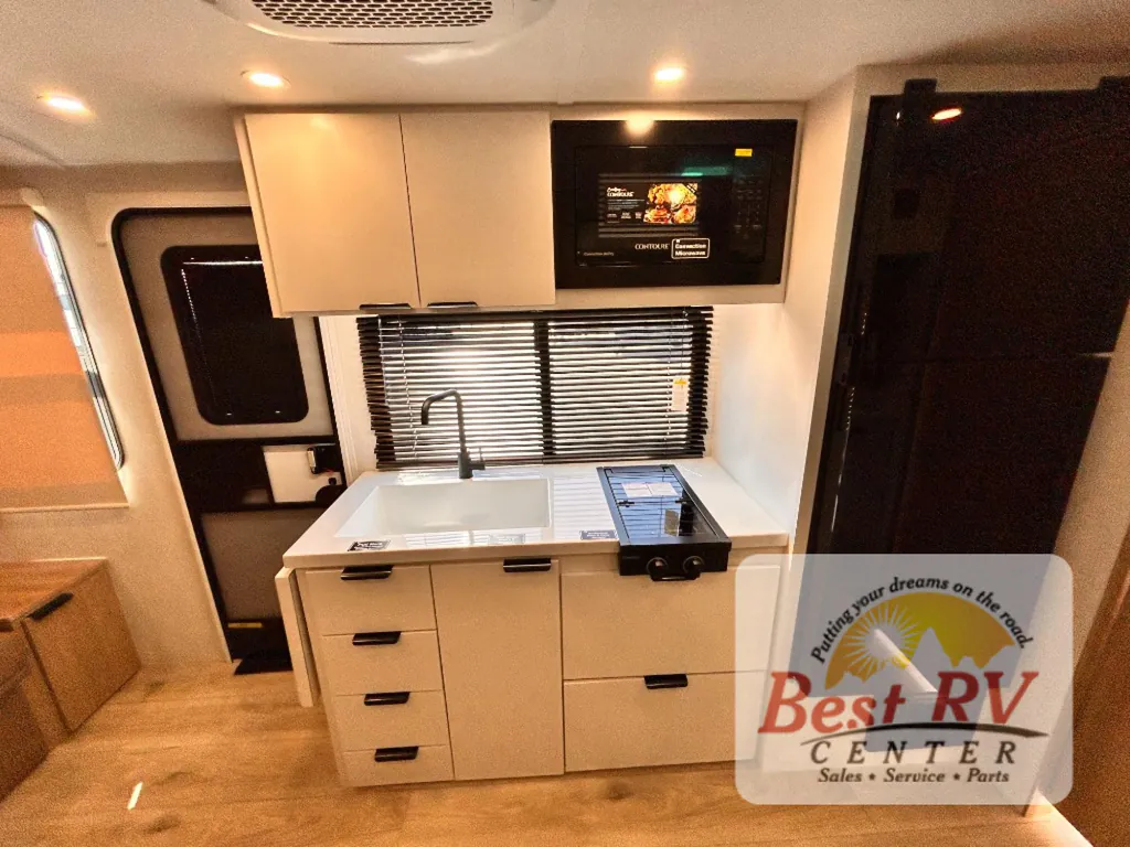 2027 Winnebago Micro Minnie 2108DS, Photos photo 22