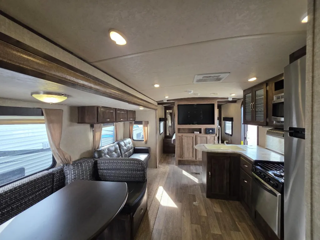 2018 Forest River Vibe 308BHS, Photos photo 32