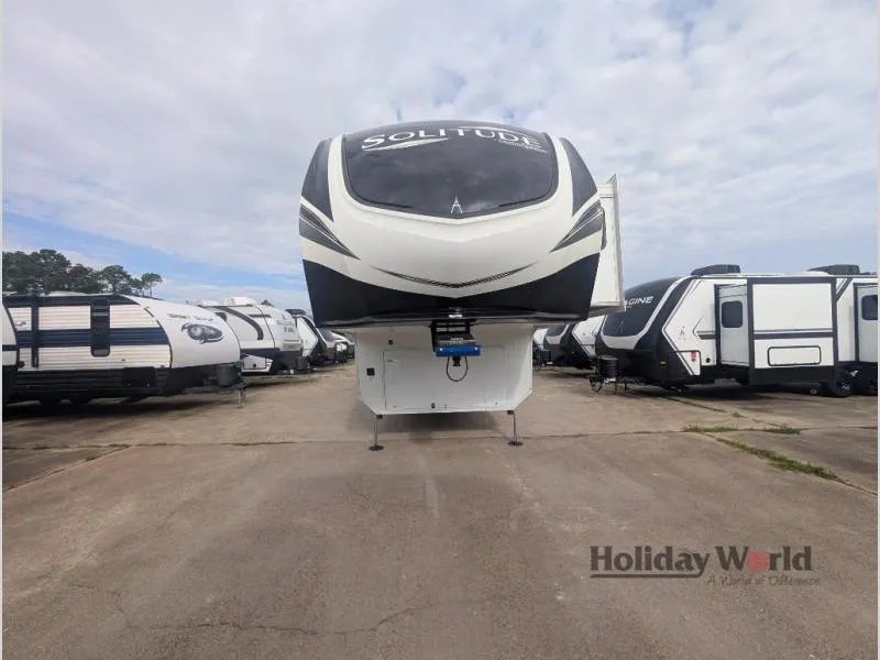 2024 Grand Design Solitude 370DV - Photo 2