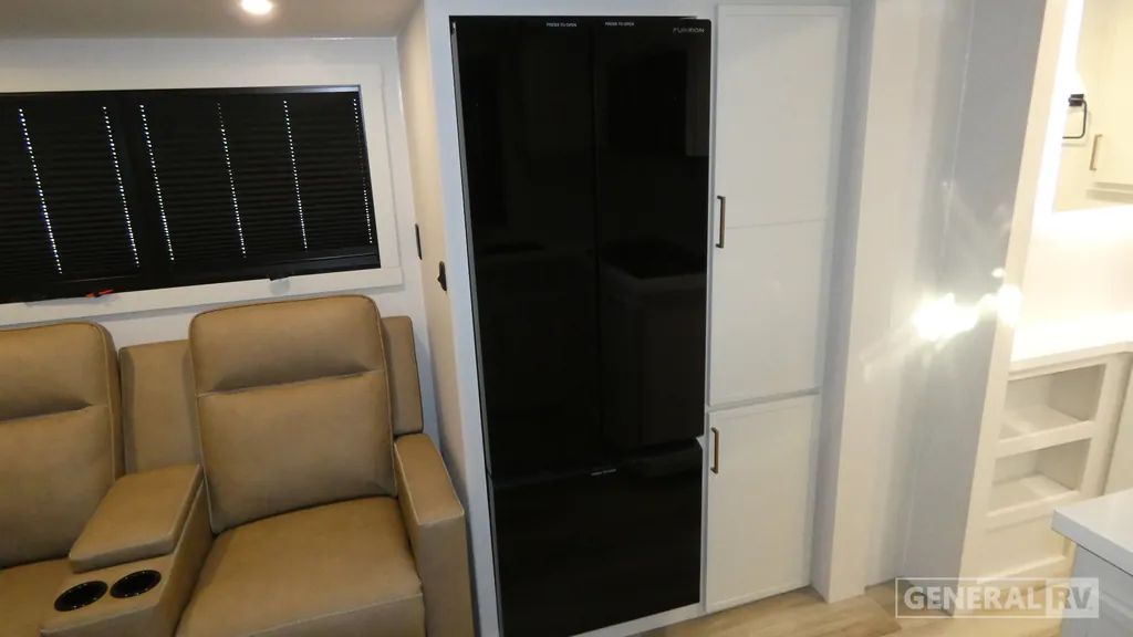 2026 Brinkley Model I 294, Photos photo 18