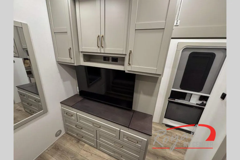 2026 Brinkley Model Z 3610, Photos photo 21