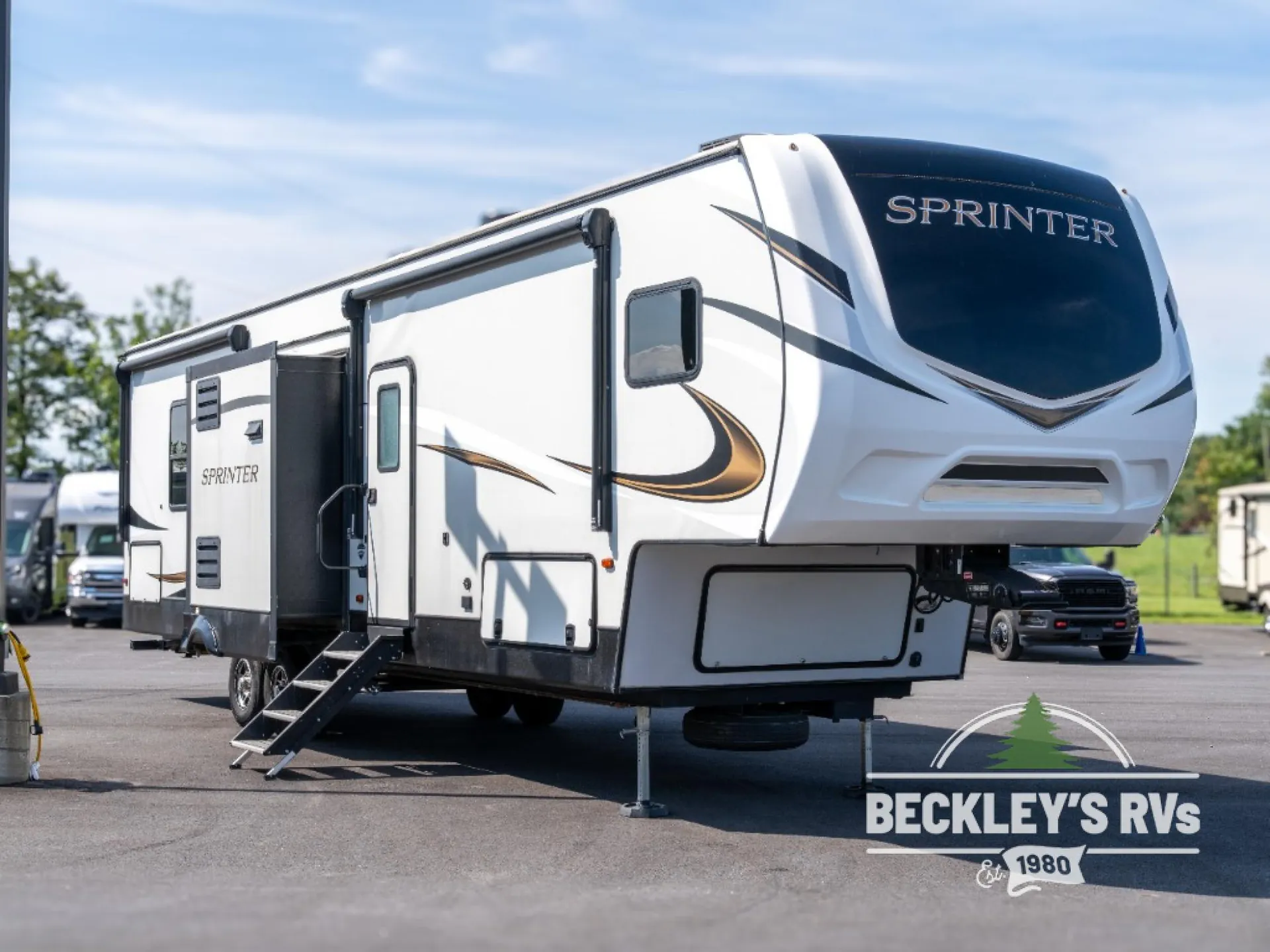 2021 Keystone Sprinter 35BH - Photo 2