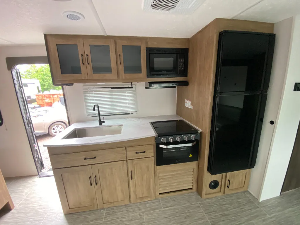 2024 Coachmen Freedom Express Select 29SE, Photos photo 25
