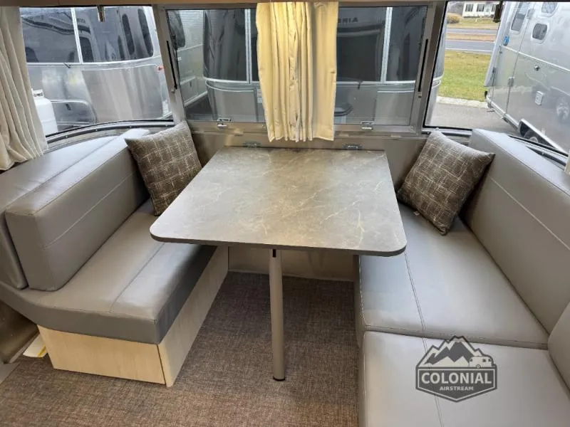 2026 Airstream Flying Cloud 27FB - Photo 4