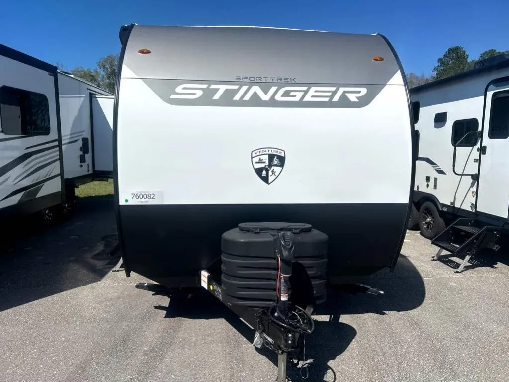 2026 Venture RV SportTrek Stinger STS192VRB - Photo 3