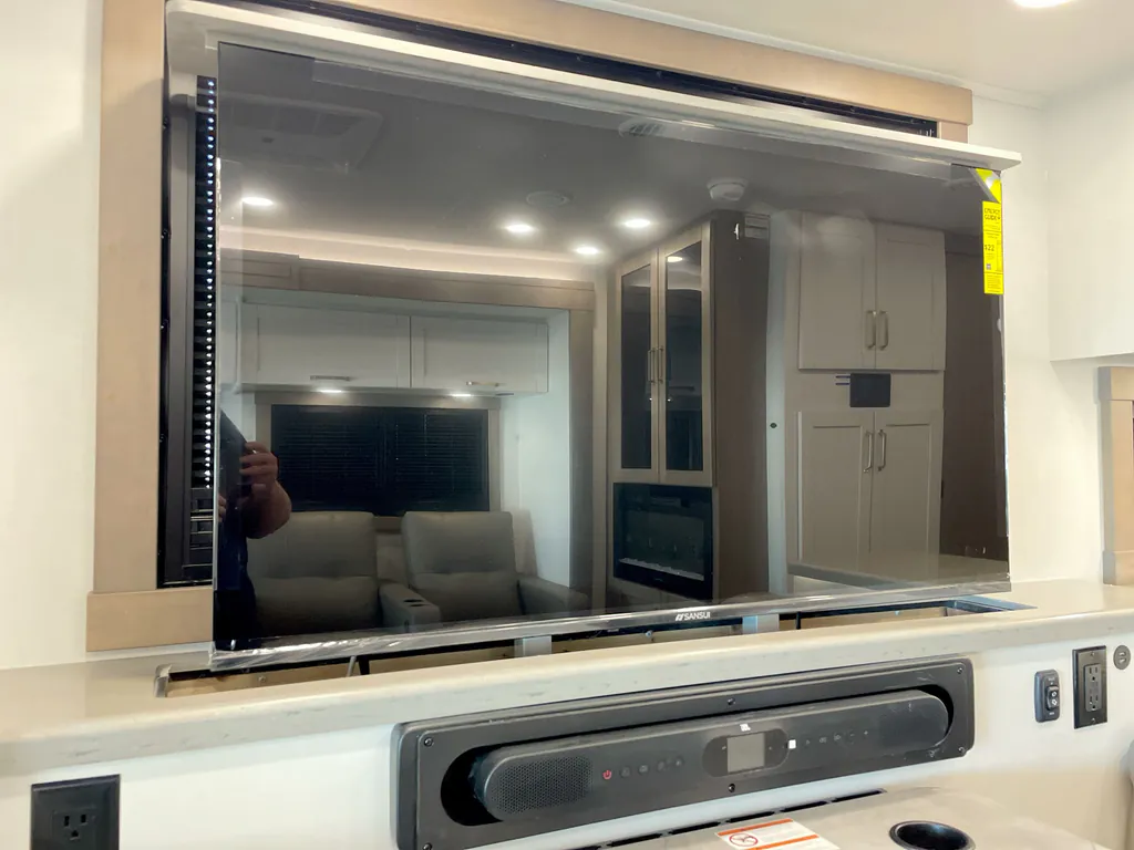 2027 Entegra Coach Vision XL 36C, Photos photo 14