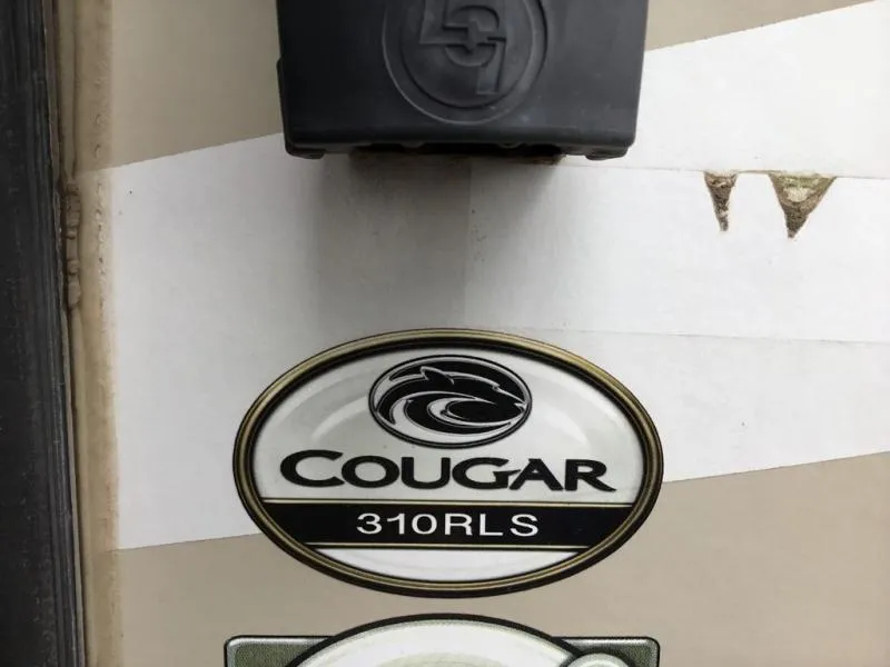 2019 Keystone RV Cougar 310RLS - Photo 4