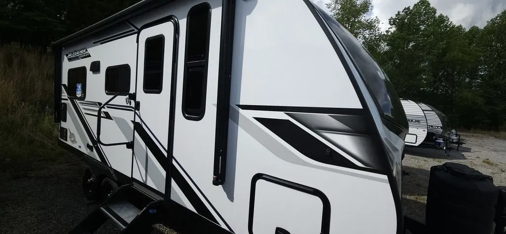 2026 Jayco Jay Feather 19MRK - Photo 2