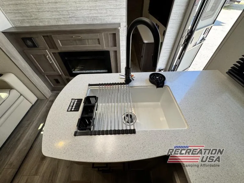 2026 Coachmen Catalina Legacy Edition 343BHTS - Photo 3