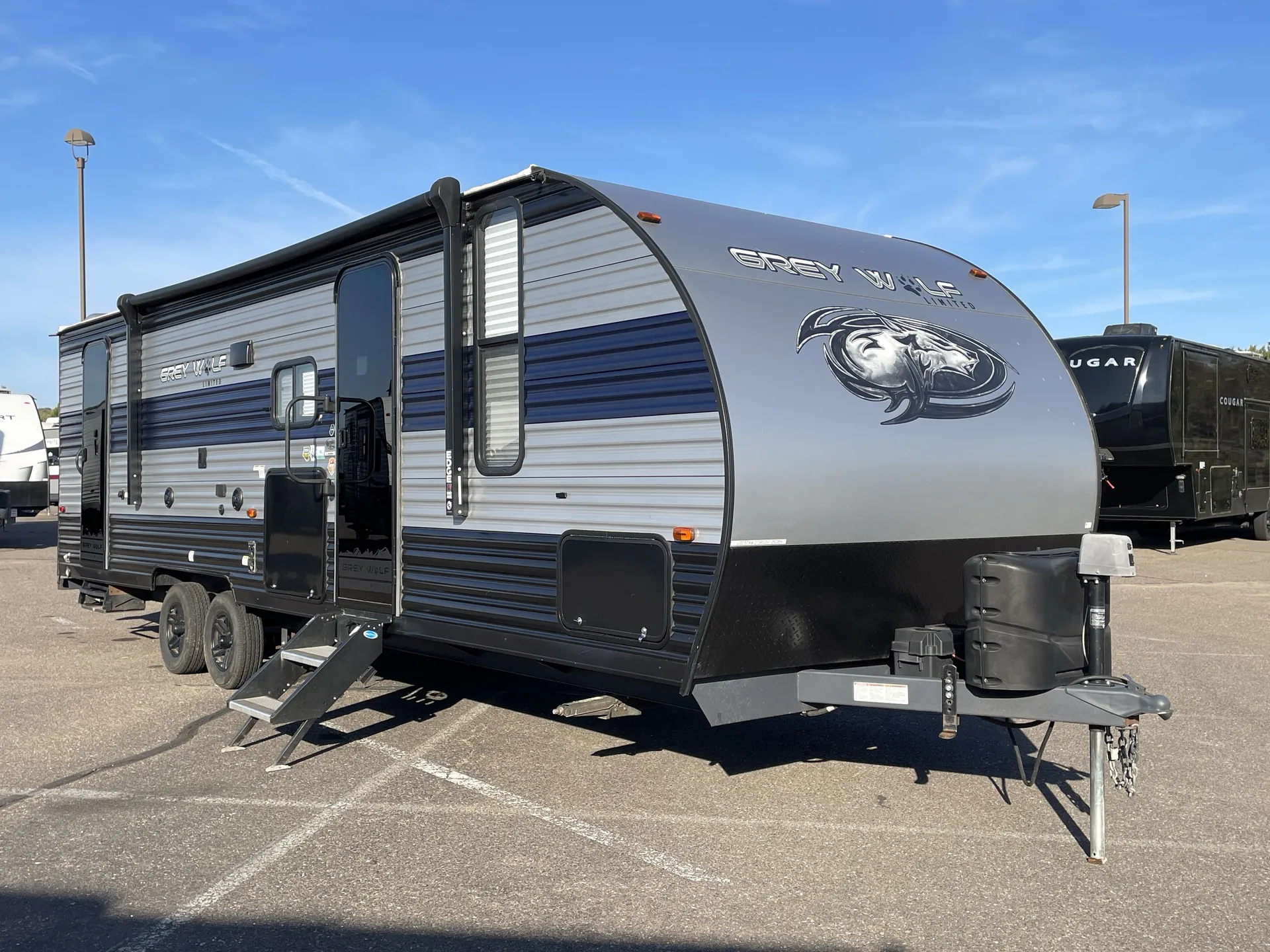 2022 Forest River Cherokee Grey Wolf 26DBH