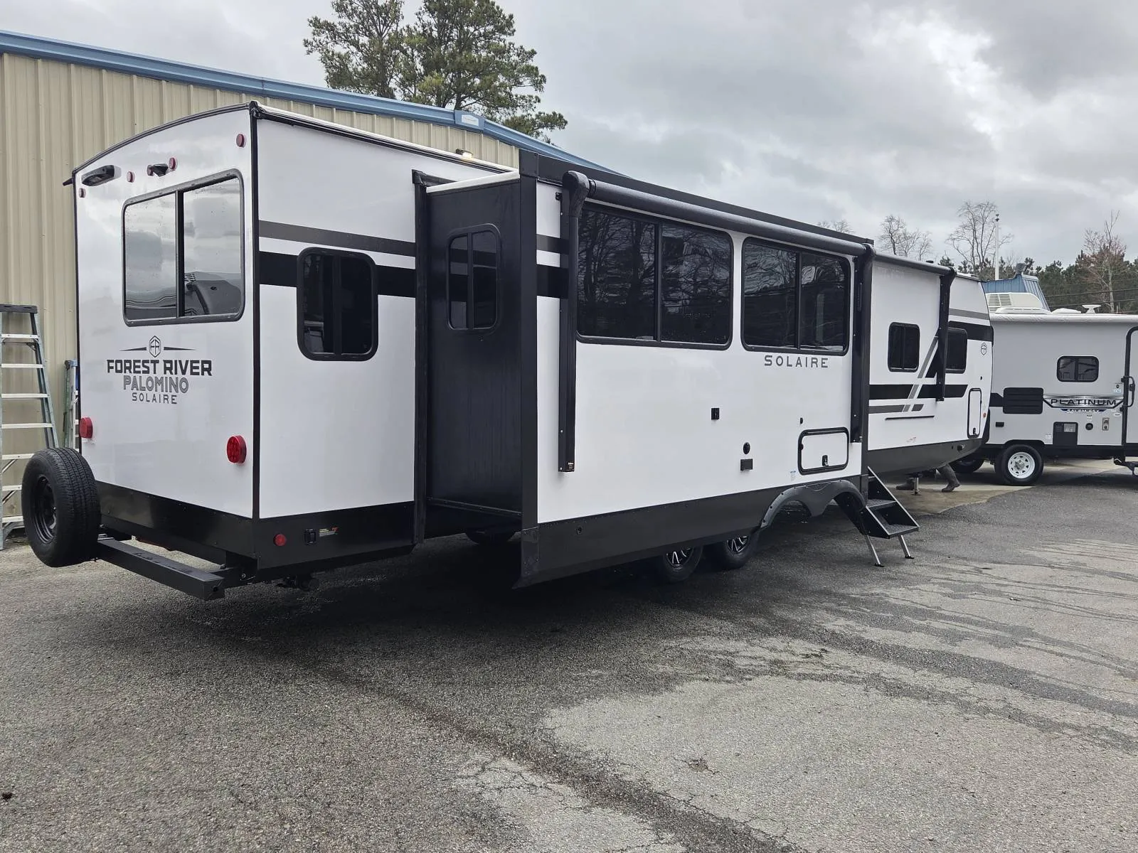 2026 Forest River Solaire 3380RLBT - Photo 4