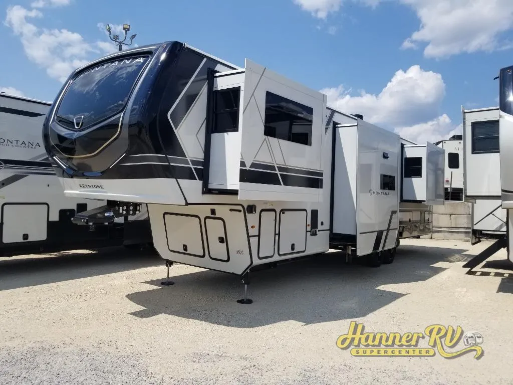 2026 Keystone Montana 3761FL - Photo 4