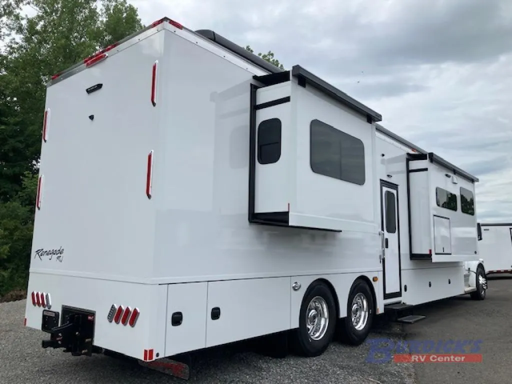 2027 Renegade RV Classic 45CMR - Photo 4
