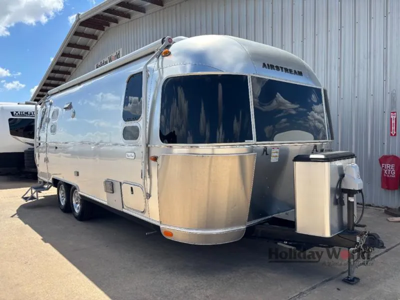 2020 Airstream Flying Cloud 25FB - Photo 2