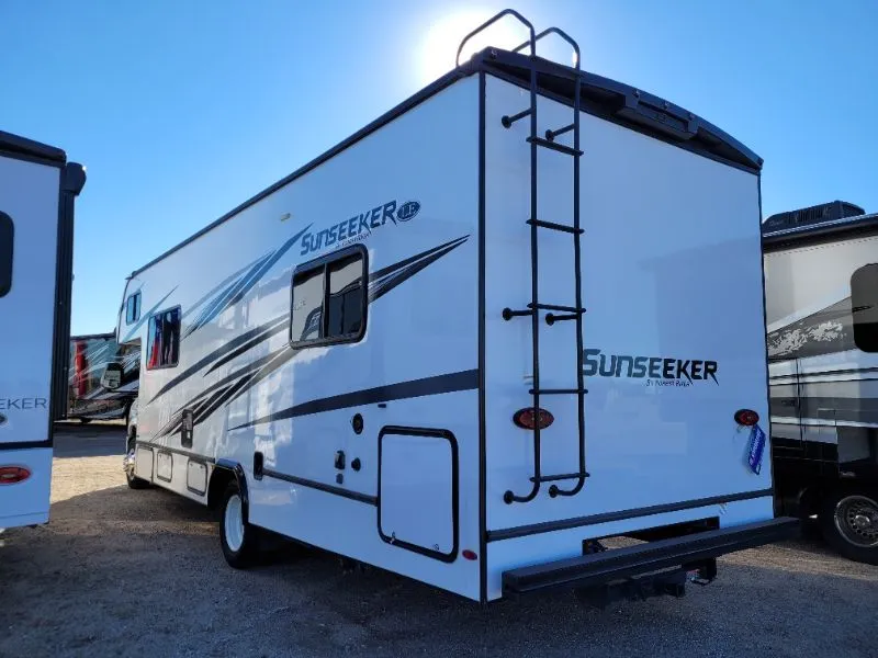 2024 Forest River Sunseeker 2950 LE - Photo 3