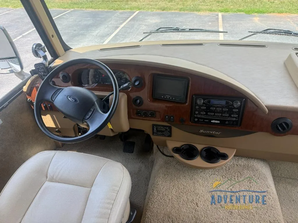 2013 Itasca Sunstar 27N - Photo 4