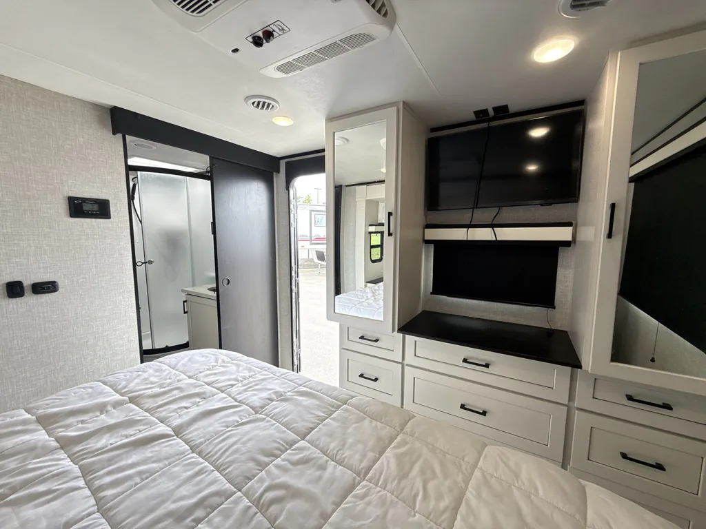 2025 Jayco Jay Feather 26FK, Photos photo 19