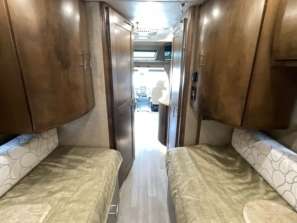 2018 Tiffin Wayfarer 24 TW, Photos photo 15