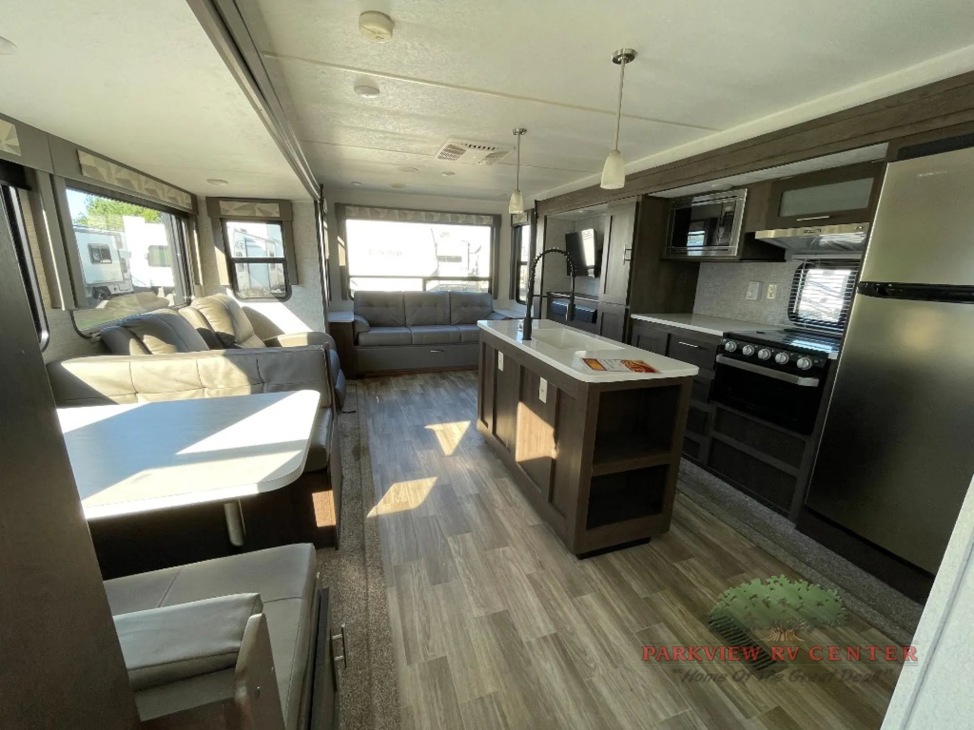 2020 Forest River Wildwood 27RE — Photo 8