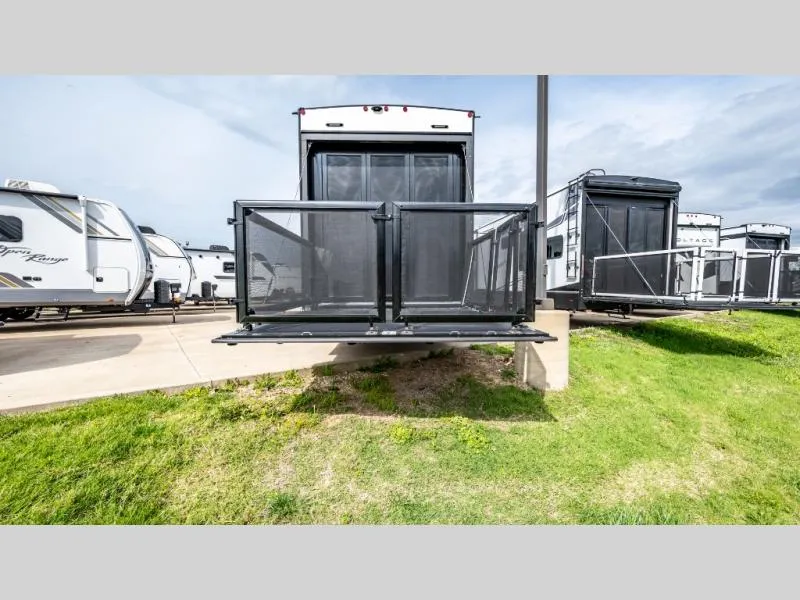2026 Dutchmen RV Voltage V-Series 3800 - Photo 4