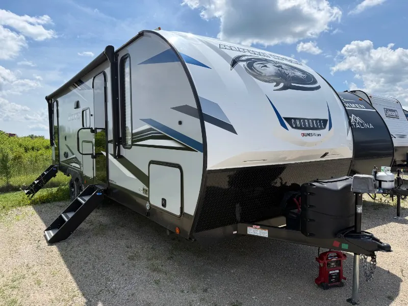 2022 Forest River Cherokee Alpha Wolf 26DBH-L