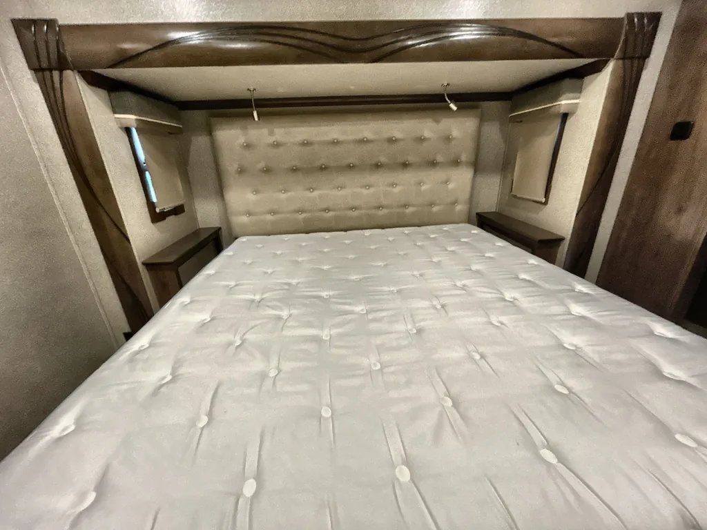 2019 Forest River Cedar Creek Champagne Edition 38EL, Photos photo 32