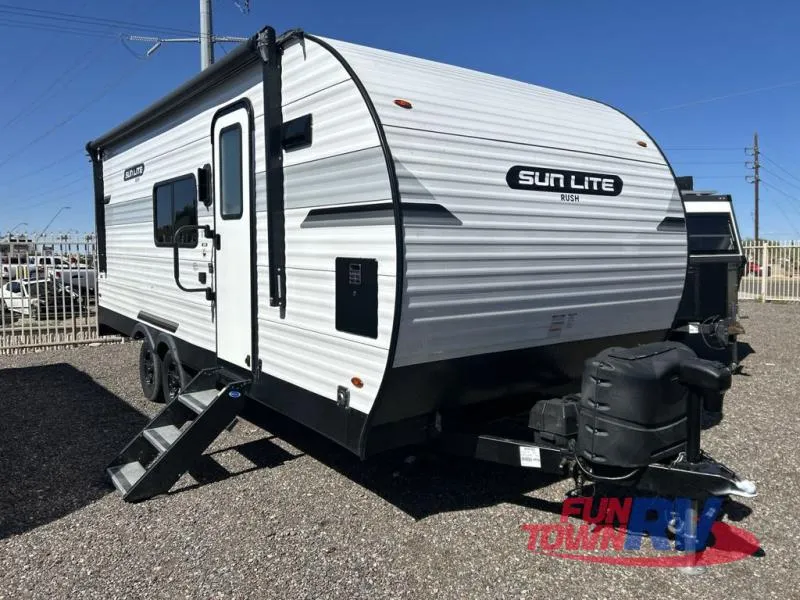 2023 Sunset Park RV Sun Lite 24TH - Photo 2